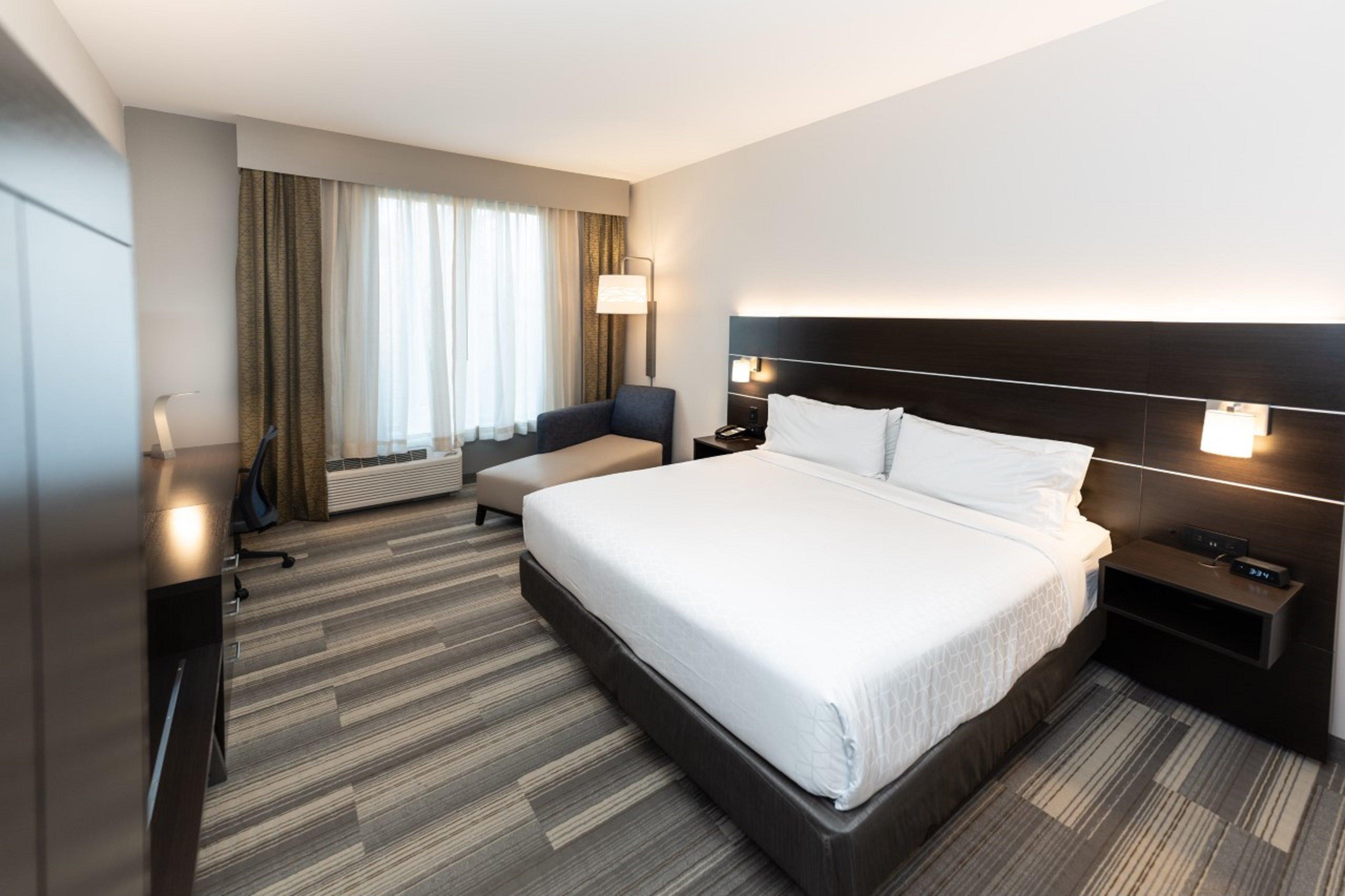 Holiday Inn Express & Suites Franklin - Berry Farms By Ihg Exterior photo