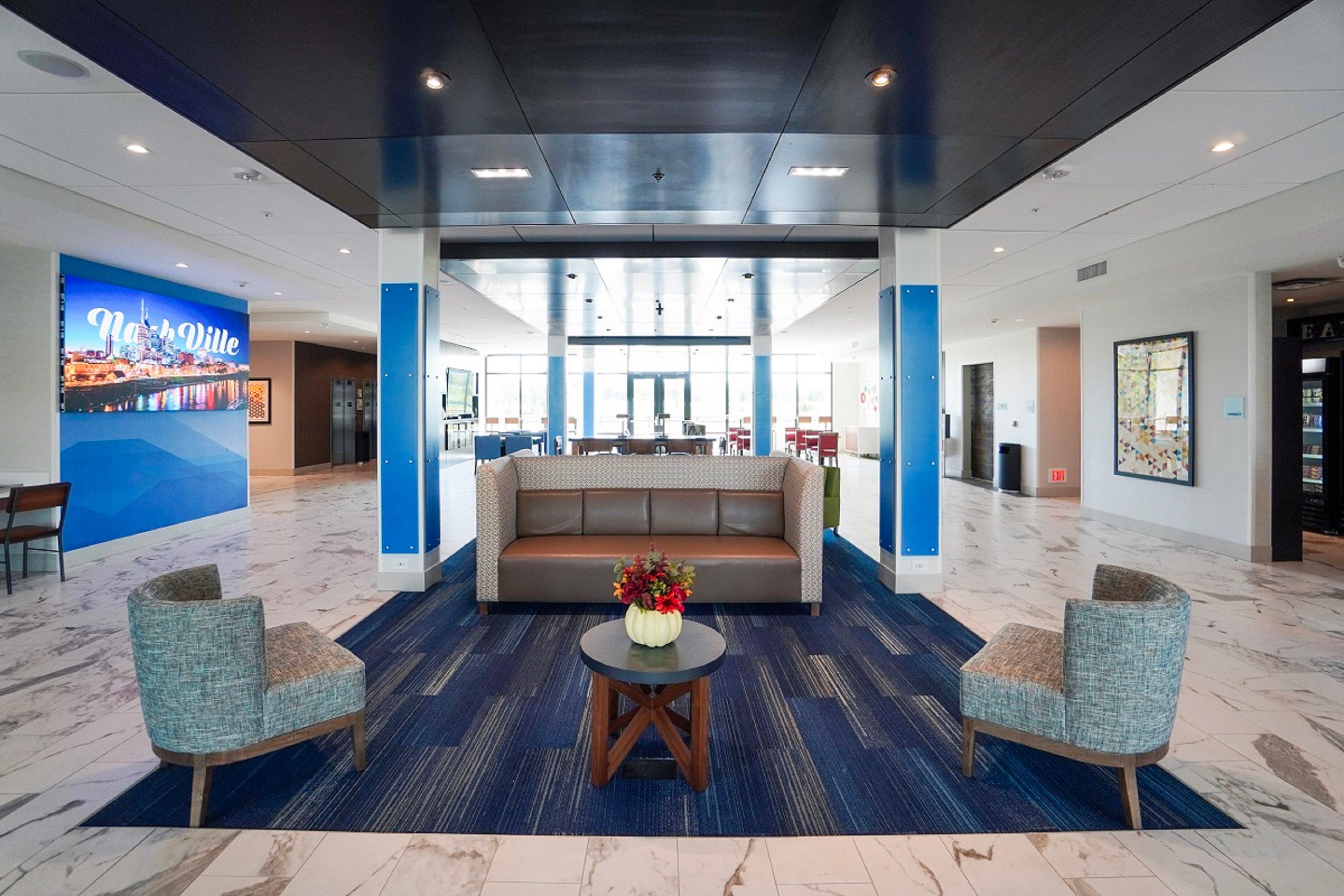 Holiday Inn Express & Suites Franklin - Berry Farms By Ihg Exterior photo